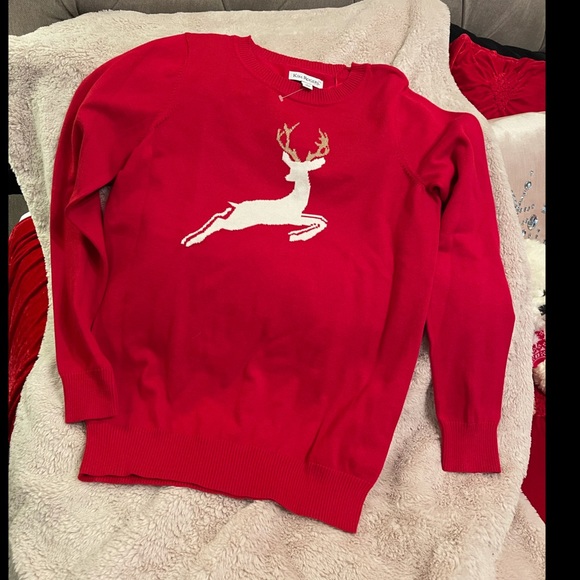 Christmas Sweater - Picture 2 of 4